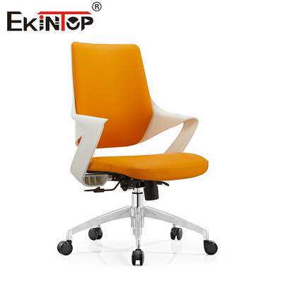OEM ধাতব পা সহ কমলা চামড়া অফিস চেয়ার নীরব চাকা
